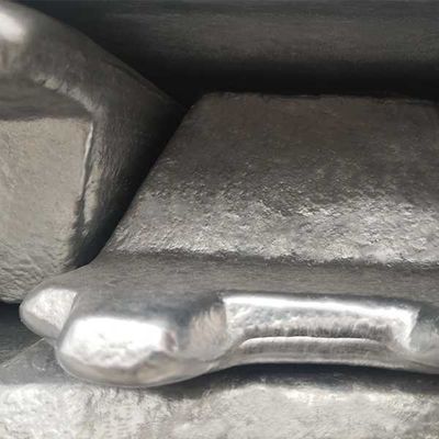 الصين A7 99.7٪ 99.8٪ سبائك الألومنيوم الأولية